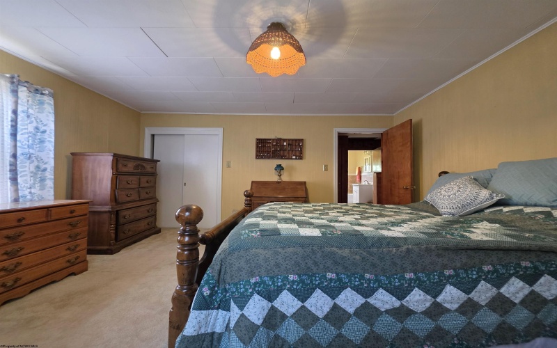 202 Main Street, Idamay, West Virginia 26576, 2 Bedrooms Bedrooms, 5 Rooms Rooms,1 BathroomBathrooms,Single Family Detached,For Sale,Main,0,10165846