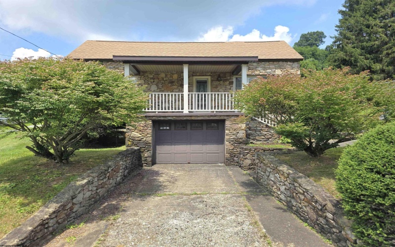 202 Main Street, Idamay, West Virginia 26576, 2 Bedrooms Bedrooms, 5 Rooms Rooms,1 BathroomBathrooms,Single Family Detached,For Sale,Main,0,10165846