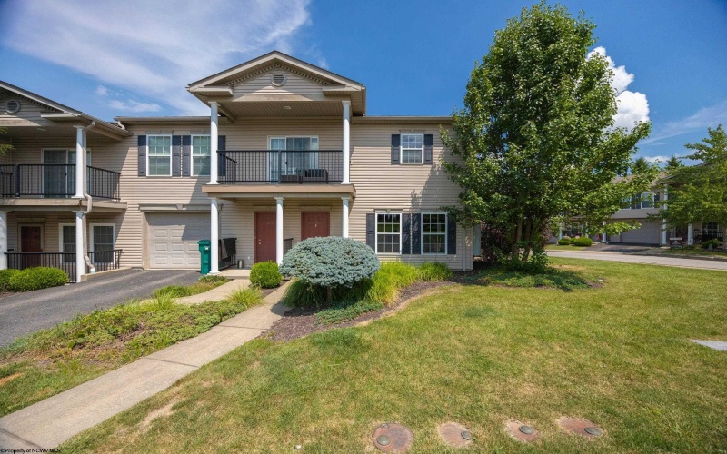 79 Barrington Court, Bridgeport, West Virginia 26330, 2 Bedrooms Bedrooms, 5 Rooms Rooms,1 BathroomBathrooms,Single Family Attached,For Sale,Barrington,0,10165850 79 Barrington Court, Bridgeport, West Virginia 26330, 2 Bedrooms Bedrooms, 5 Rooms Rooms,1 BathroomBathrooms,Single Family Attached,For Sale,Barrington,0,10165850