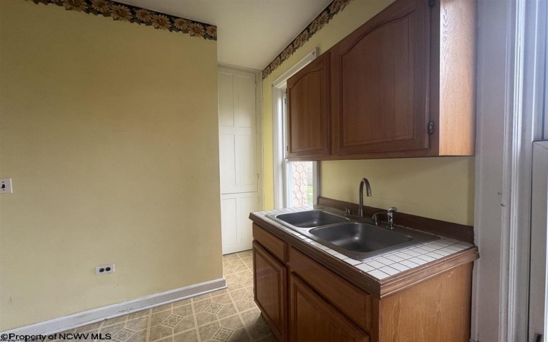 230 Locust Avenue, Fairmont, West Virginia 26554, 0 , 0 ,0,Multi-unit/income,For Sale,Locust,0,10165864