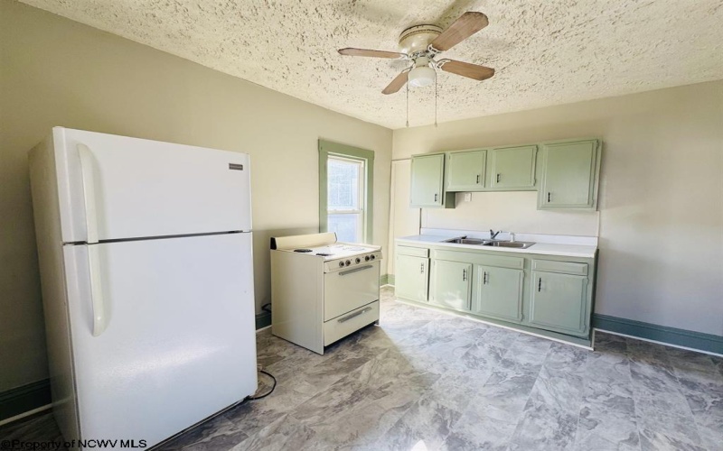 230 Locust Avenue, Fairmont, West Virginia 26554, 0 , 0 ,0,Multi-unit/income,For Sale,Locust,0,10165864