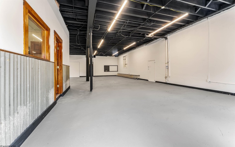 18 Cleveland Avenue, Westover, West Virginia 26501, 0 , 0 ,0,Commercial (lease),For Rent,Cleveland,0,10165863