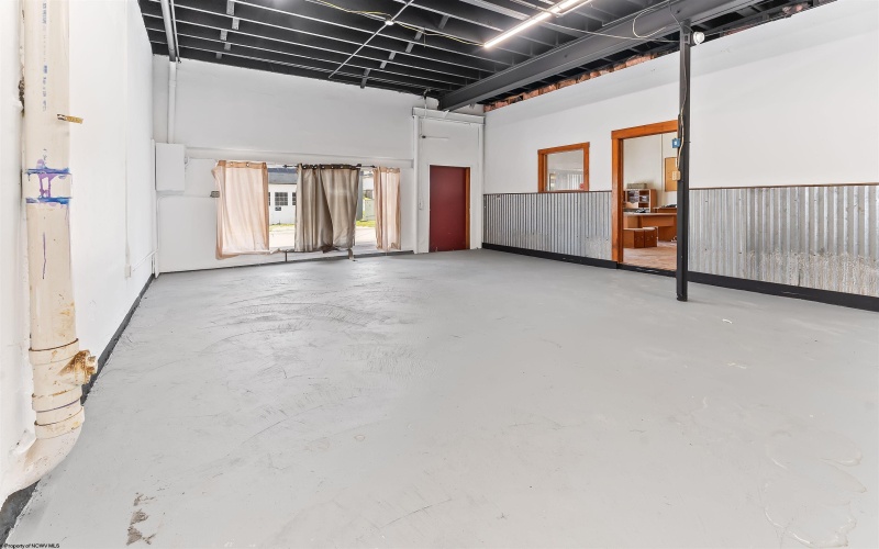 18 Cleveland Avenue, Westover, West Virginia 26501, 0 , 0 ,0,Commercial (lease),For Rent,Cleveland,0,10165863
