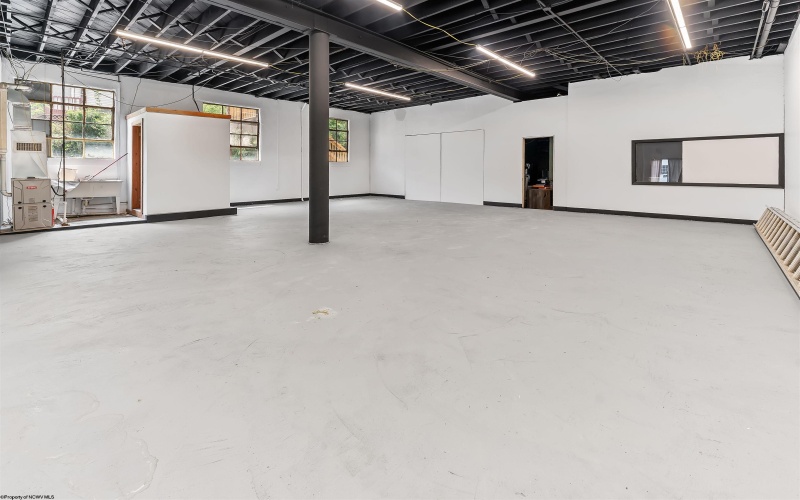 18 Cleveland Avenue, Westover, West Virginia 26501, 0 , 0 ,0,Commercial (lease),For Rent,Cleveland,0,10165863
