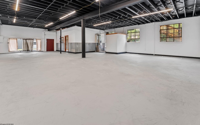 18 Cleveland Avenue, Westover, West Virginia 26501, 0 , 0 ,0,Commercial (lease),For Rent,Cleveland,0,10165863