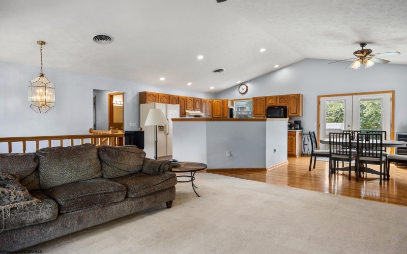 3505 Maple Court, Morgantown, West Virginia 26508, 4 Bedrooms Bedrooms, 8 Rooms Rooms,3 BathroomsBathrooms,Single Family Detached,For Sale,Maple,0,10165862
