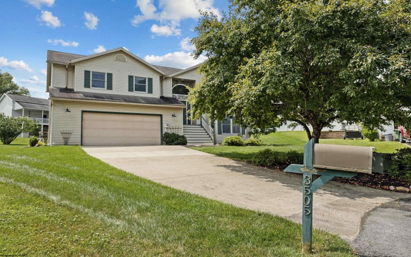3505 Maple Court, Morgantown, West Virginia 26508, 4 Bedrooms Bedrooms, 8 Rooms Rooms,3 BathroomsBathrooms,Single Family Detached,For Sale,Maple,0,10165862