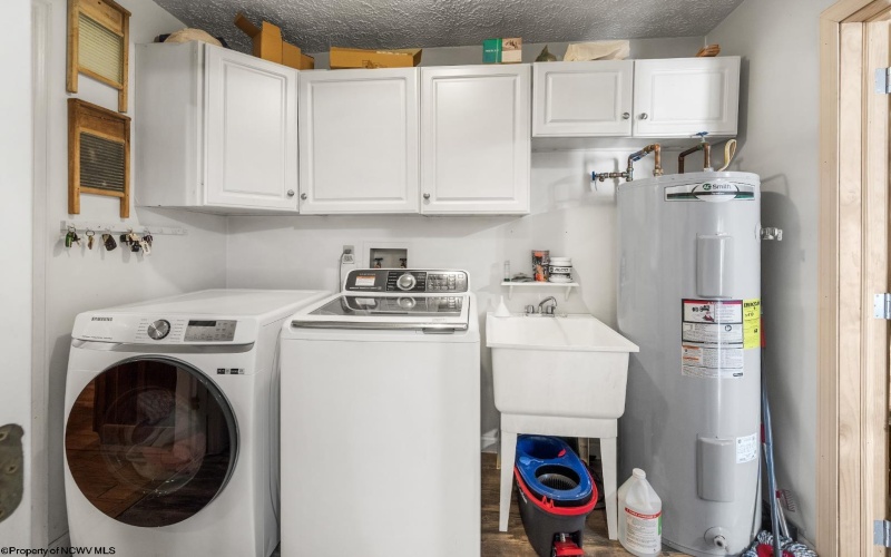 775 Breezy Knoll Drive, Buckhannon, West Virginia 26201, 4 Bedrooms Bedrooms, 8 Rooms Rooms,3 BathroomsBathrooms,Single Family Detached,For Sale,Breezy Knoll,0,10165861