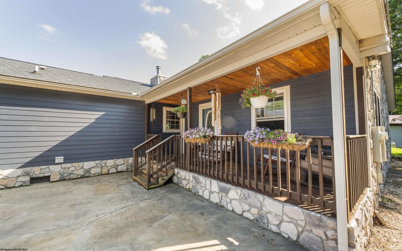 775 Breezy Knoll Drive, Buckhannon, West Virginia 26201, 4 Bedrooms Bedrooms, 8 Rooms Rooms,3 BathroomsBathrooms,Single Family Detached,For Sale,Breezy Knoll,0,10165861