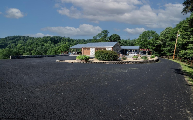 775 Breezy Knoll Drive, Buckhannon, West Virginia 26201, 4 Bedrooms Bedrooms, 8 Rooms Rooms,3 BathroomsBathrooms,Single Family Detached,For Sale,Breezy Knoll,0,10165861