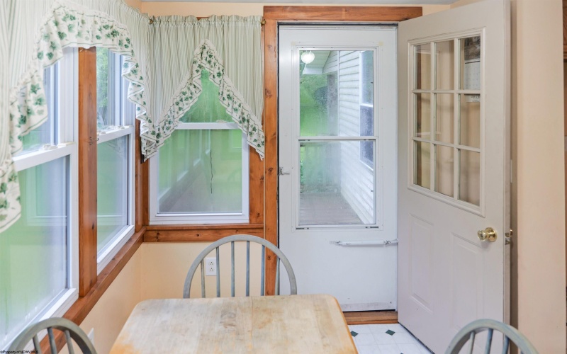 26879 Veterans Memorial Highway, Terra Alta, West Virginia 26764, 3 Bedrooms Bedrooms, 9 Rooms Rooms,2 BathroomsBathrooms,Single Family Detached,For Sale,Veterans Memorial,0,10160332