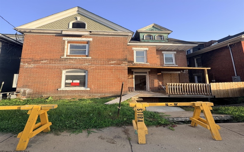 309 Walnut Avenue, Fairmont, West Virginia 26554-0187, 6 Bedrooms Bedrooms, 12 Rooms Rooms,3 BathroomsBathrooms,Single Family Detached,For Sale,Walnut,0,10165870 309 Walnut Avenue, Fairmont, West Virginia 26554-0187, 6 Bedrooms Bedrooms, 12 Rooms Rooms,3 BathroomsBathrooms,Single Family Detached,For Sale,Walnut,0,10165870