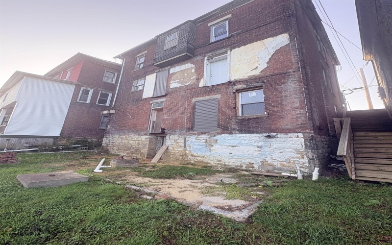 309 Walnut Avenue, Fairmont, West Virginia 26554-0187, 6 Bedrooms Bedrooms, 12 Rooms Rooms,3 BathroomsBathrooms,Single Family Detached,For Sale,Walnut,0,10165870 309 Walnut Avenue, Fairmont, West Virginia 26554-0187, 6 Bedrooms Bedrooms, 12 Rooms Rooms,3 BathroomsBathrooms,Single Family Detached,For Sale,Walnut,0,10165870