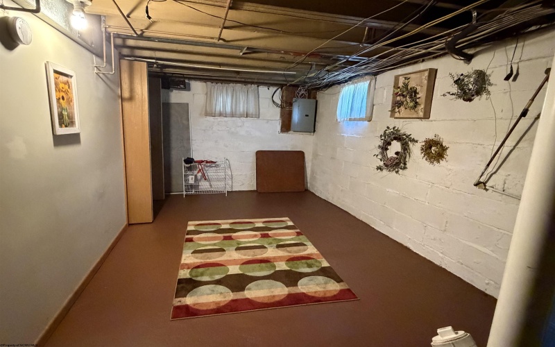 616 3rd Avenue, Paden City, West Virginia 26159, 3 Bedrooms Bedrooms, 7 Rooms Rooms,1 BathroomBathrooms,Single Family Detached,For Sale,3rd,0,10165868