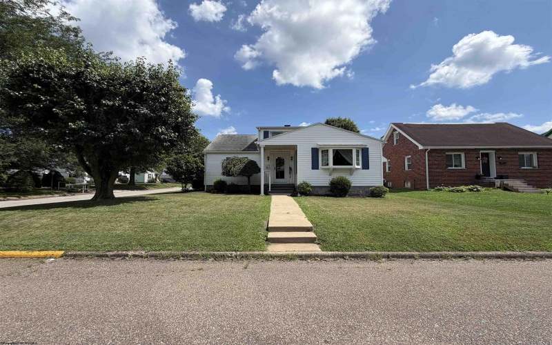 616 3rd Avenue, Paden City, West Virginia 26159, 3 Bedrooms Bedrooms, 7 Rooms Rooms,1 BathroomBathrooms,Single Family Detached,For Sale,3rd,0,10165868