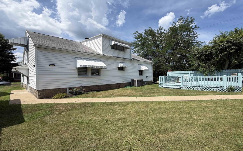 616 3rd Avenue, Paden City, West Virginia 26159, 3 Bedrooms Bedrooms, 7 Rooms Rooms,1 BathroomBathrooms,Single Family Detached,For Sale,3rd,0,10165868