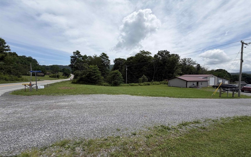 25 Arrowhead Lane, Dryfork, West Virginia 26263, 0 , 0 ,0,Multi-unit/income,For Sale,Arrowhead,0,10165874