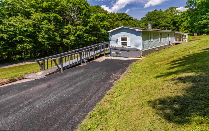162 Ridenour Road, Morgantown, West Virginia 26508, 3 Bedrooms Bedrooms, 5 Rooms Rooms,1 BathroomBathrooms,Single Family Detached,For Sale,Ridenour,0,10165884