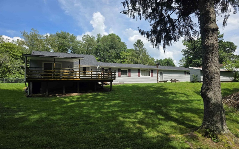 70 Greenbrier Drive, Lost Creek, West Virginia 26385, 3 Bedrooms Bedrooms, 9 Rooms Rooms,2 BathroomsBathrooms,Single Family Detached,For Sale,Greenbrier,0,10165878