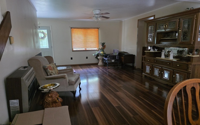 70 Greenbrier Drive, Lost Creek, West Virginia 26385, 3 Bedrooms Bedrooms, 9 Rooms Rooms,2 BathroomsBathrooms,Single Family Detached,For Sale,Greenbrier,0,10165878