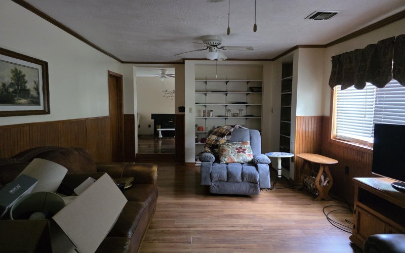 70 Greenbrier Drive, Lost Creek, West Virginia 26385, 3 Bedrooms Bedrooms, 9 Rooms Rooms,2 BathroomsBathrooms,Single Family Detached,For Sale,Greenbrier,0,10165878