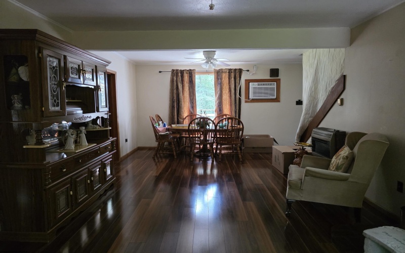 70 Greenbrier Drive, Lost Creek, West Virginia 26385, 3 Bedrooms Bedrooms, 9 Rooms Rooms,2 BathroomsBathrooms,Single Family Detached,For Sale,Greenbrier,0,10165878