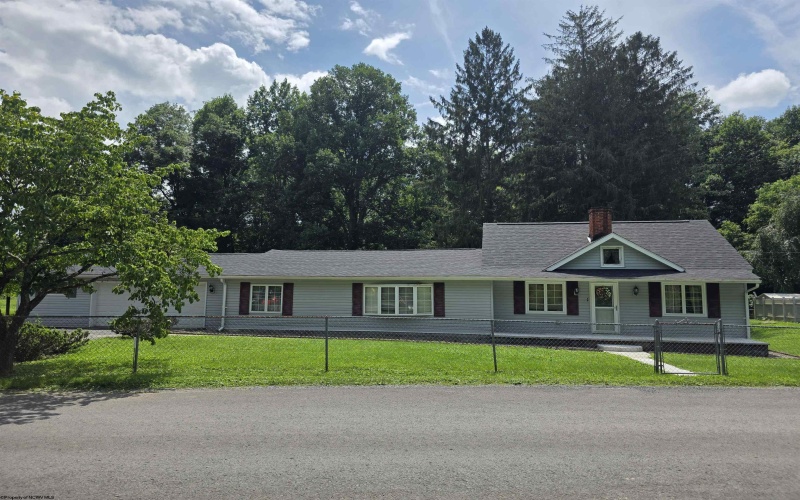 70 Greenbrier Drive, Lost Creek, West Virginia 26385, 3 Bedrooms Bedrooms, 9 Rooms Rooms,2 BathroomsBathrooms,Single Family Detached,For Sale,Greenbrier,0,10165878