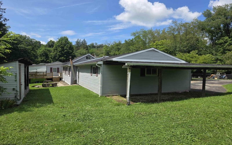 70 Greenbrier Drive, Lost Creek, West Virginia 26385, 3 Bedrooms Bedrooms, 9 Rooms Rooms,2 BathroomsBathrooms,Single Family Detached,For Sale,Greenbrier,0,10165878