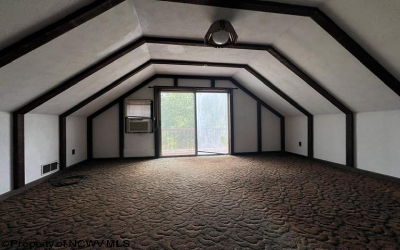 564 Maple Lake Road, Bridgeport, West Virginia 26330, 3 Bedrooms Bedrooms, 5 Rooms Rooms,1 BathroomBathrooms,Single Family Detached,For Sale,Maple Lake,0,10165877