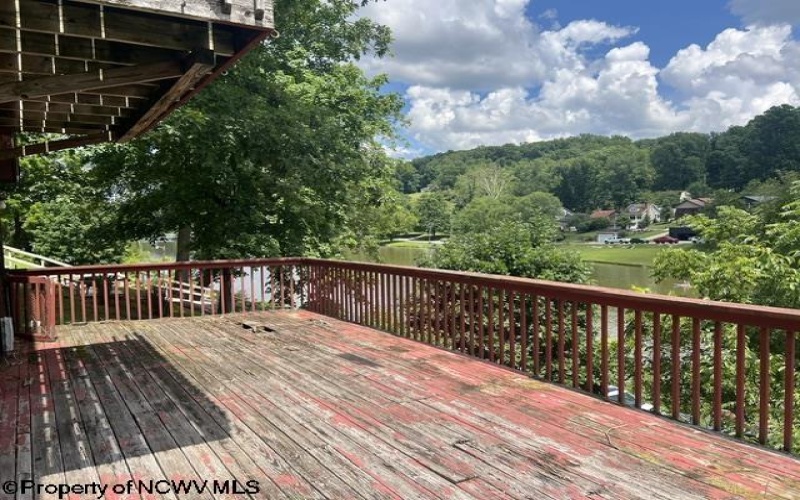 564 Maple Lake Road, Bridgeport, West Virginia 26330, 3 Bedrooms Bedrooms, 5 Rooms Rooms,1 BathroomBathrooms,Single Family Detached,For Sale,Maple Lake,0,10165877