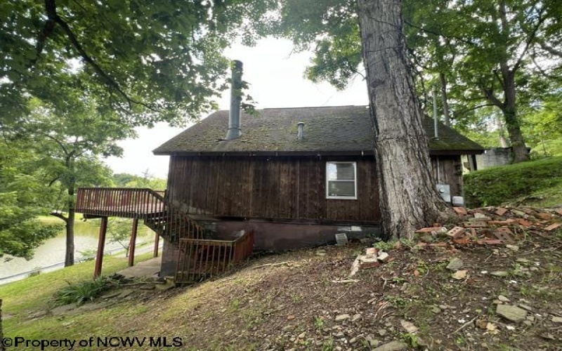 564 Maple Lake Road, Bridgeport, West Virginia 26330, 3 Bedrooms Bedrooms, 5 Rooms Rooms,1 BathroomBathrooms,Single Family Detached,For Sale,Maple Lake,0,10165877