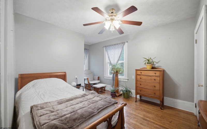 649 Court Avenue, Weston, West Virginia 26452, 4 Bedrooms Bedrooms, 8 Rooms Rooms,1 BathroomBathrooms,Single Family Detached,For Sale,Court,0,10165876