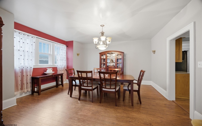 649 Court Avenue, Weston, West Virginia 26452, 4 Bedrooms Bedrooms, 8 Rooms Rooms,1 BathroomBathrooms,Single Family Detached,For Sale,Court,0,10165876