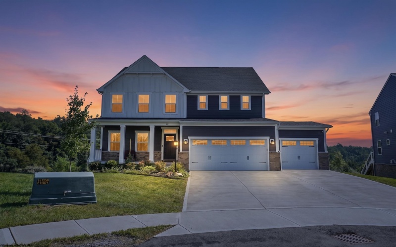 227 Falling Water Lane, Morgantown, West Virginia 26508, 5 Bedrooms Bedrooms, 10 Rooms Rooms,4 BathroomsBathrooms,Single Family Detached,For Sale,Falling Water,0,10165893