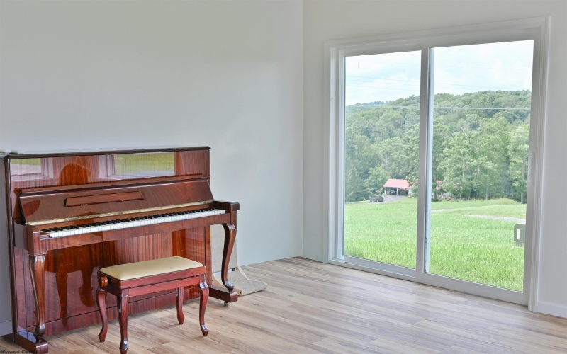 884 Breedlove Road, Eglon, West Virginia 26716, 2 Bedrooms Bedrooms, 6 Rooms Rooms,1 BathroomBathrooms,Single Family Detached,For Sale,Breedlove,0,10165891
