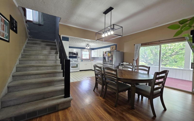 2222 Pleasant Valley Road, Fairmont, West Virginia 26554, 3 Bedrooms Bedrooms, 7 Rooms Rooms,1 BathroomBathrooms,Single Family Detached,For Sale,Pleasant Valley,0,10165915