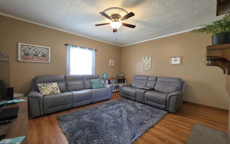 2222 Pleasant Valley Road, Fairmont, West Virginia 26554, 3 Bedrooms Bedrooms, 7 Rooms Rooms,1 BathroomBathrooms,Single Family Detached,For Sale,Pleasant Valley,0,10165915