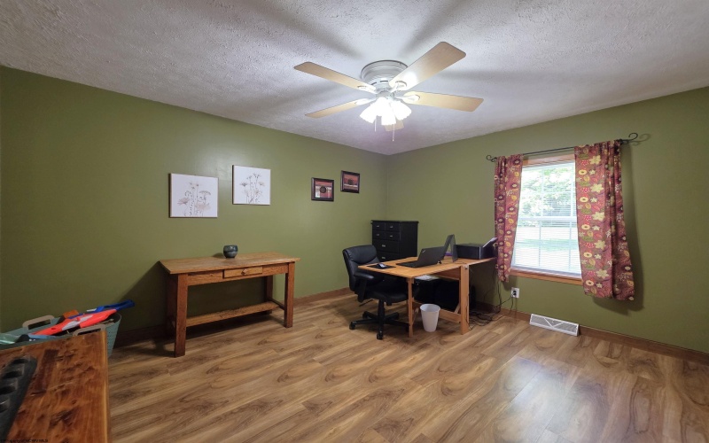 2222 Pleasant Valley Road, Fairmont, West Virginia 26554, 3 Bedrooms Bedrooms, 7 Rooms Rooms,1 BathroomBathrooms,Single Family Detached,For Sale,Pleasant Valley,0,10165915