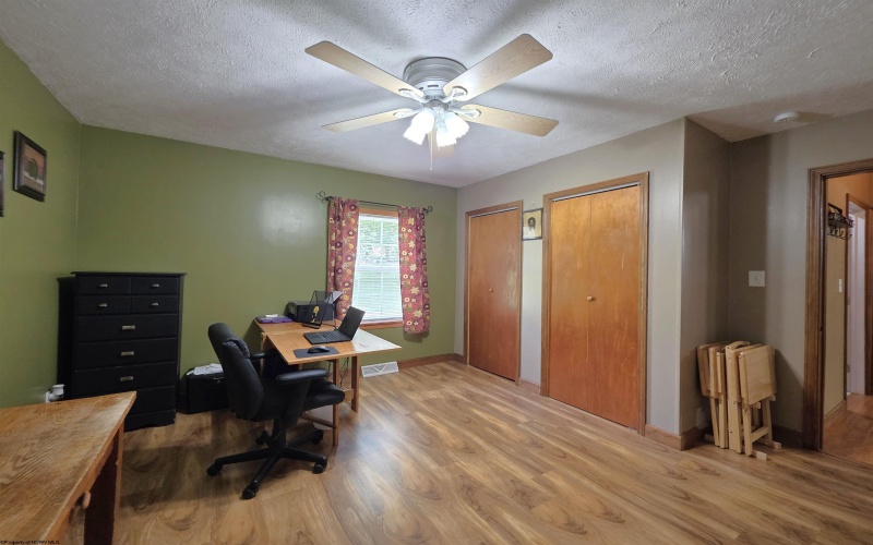 2222 Pleasant Valley Road, Fairmont, West Virginia 26554, 3 Bedrooms Bedrooms, 7 Rooms Rooms,1 BathroomBathrooms,Single Family Detached,For Sale,Pleasant Valley,0,10165915