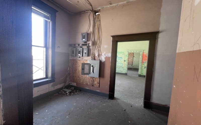 112 Davis Avenue, Elkins, West Virginia 26241-0001, 0 , 0 ,0,Commercial (for Sale),For Sale,Davis,0,10165913