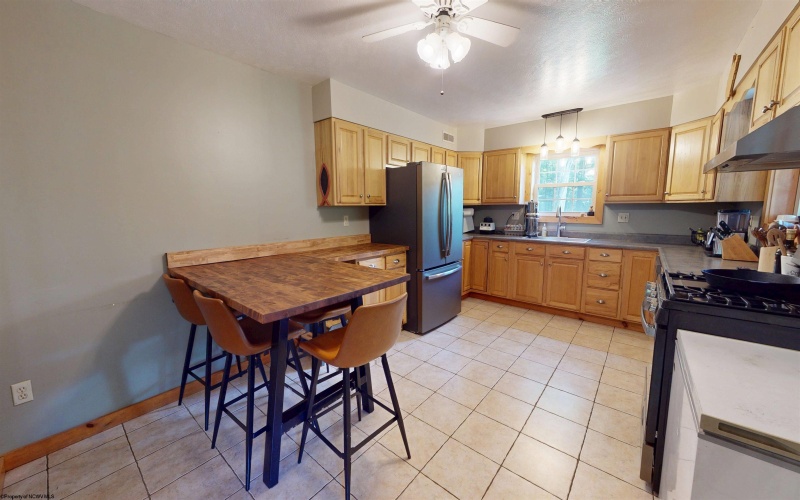 1134 TURKEY RUN Road, Grafton, West Virginia 26354, 3 Bedrooms Bedrooms, 9 Rooms Rooms,2 BathroomsBathrooms,Single Family Detached,For Sale,TURKEY RUN,0,10165911