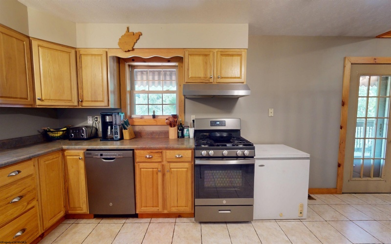 1134 TURKEY RUN Road, Grafton, West Virginia 26354, 3 Bedrooms Bedrooms, 9 Rooms Rooms,2 BathroomsBathrooms,Single Family Detached,For Sale,TURKEY RUN,0,10165911
