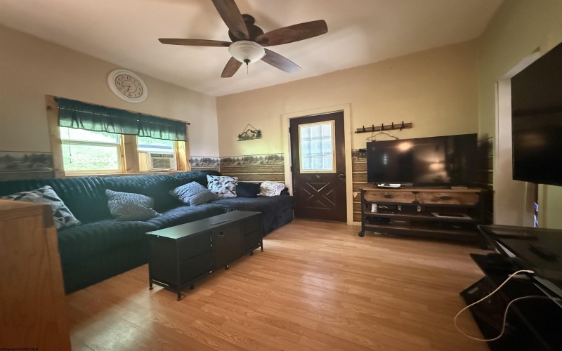 102 Sutton Avenue, West Union, West Virginia 26456, 3 Bedrooms Bedrooms, 7 Rooms Rooms,2 BathroomsBathrooms,Single Family Detached,For Sale,Sutton,0,10165907 102 Sutton Avenue, West Union, West Virginia 26456, 3 Bedrooms Bedrooms, 7 Rooms Rooms,2 BathroomsBathrooms,Single Family Detached,For Sale,Sutton,0,10165907
