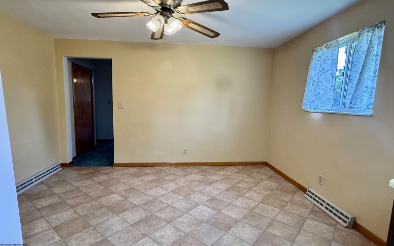1814 Lafayette Circle, Fairmont, West Virginia 26554, 3 Bedrooms Bedrooms, 5 Rooms Rooms,1 BathroomBathrooms,Single Family Detached,For Sale,Lafayette,0,10165902