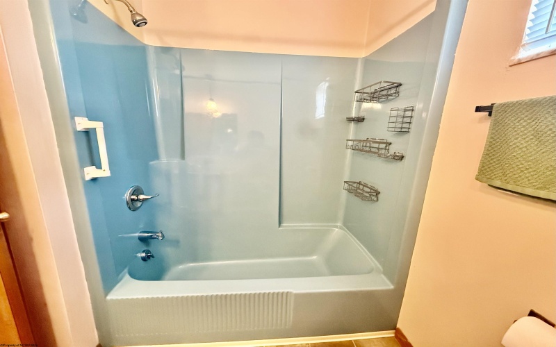 1814 Lafayette Circle, Fairmont, West Virginia 26554, 3 Bedrooms Bedrooms, 5 Rooms Rooms,1 BathroomBathrooms,Single Family Detached,For Sale,Lafayette,0,10165902