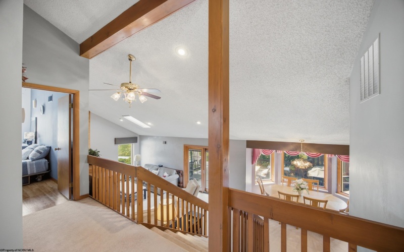1121 Queens Court, Morgantown, West Virginia 26508, 3 Bedrooms Bedrooms, 10 Rooms Rooms,3 BathroomsBathrooms,Single Family Detached,For Sale,Queens,0,10165925