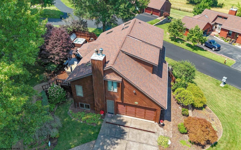 1121 Queens Court, Morgantown, West Virginia 26508, 3 Bedrooms Bedrooms, 10 Rooms Rooms,3 BathroomsBathrooms,Single Family Detached,For Sale,Queens,0,10165925
