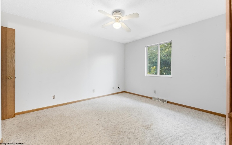 1443 Northwest Drive, Morgantown, West Virginia 26505, 3 Bedrooms Bedrooms, 6 Rooms Rooms,2 BathroomsBathrooms,Single Family Attached,For Sale,Northwest,0,10165926