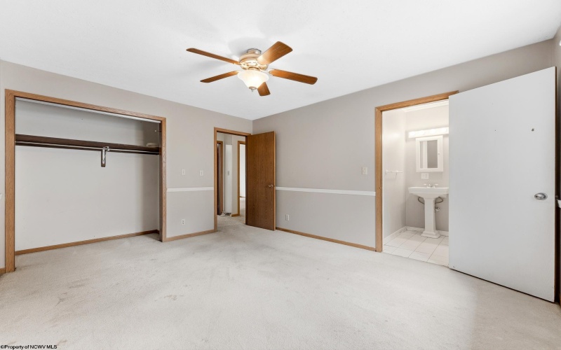 1443 Northwest Drive, Morgantown, West Virginia 26505, 3 Bedrooms Bedrooms, 6 Rooms Rooms,2 BathroomsBathrooms,Single Family Attached,For Sale,Northwest,0,10165926