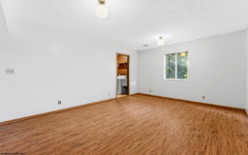 1443 Northwest Drive, Morgantown, West Virginia 26505, 3 Bedrooms Bedrooms, 6 Rooms Rooms,2 BathroomsBathrooms,Single Family Attached,For Sale,Northwest,0,10165926